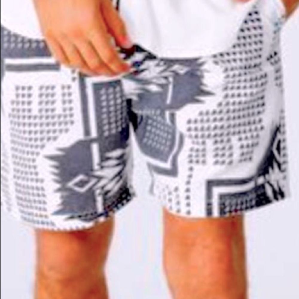 🏄‍♂️ 💦 🤙🏼 • Beach Short • Lg • 🤙🏼🏄‍♂️💦 Water vibes
